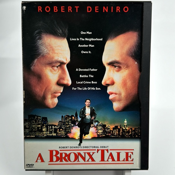 A Bronx Tale. Robert De Niro, Joe Pesci - Picture 1 of 4